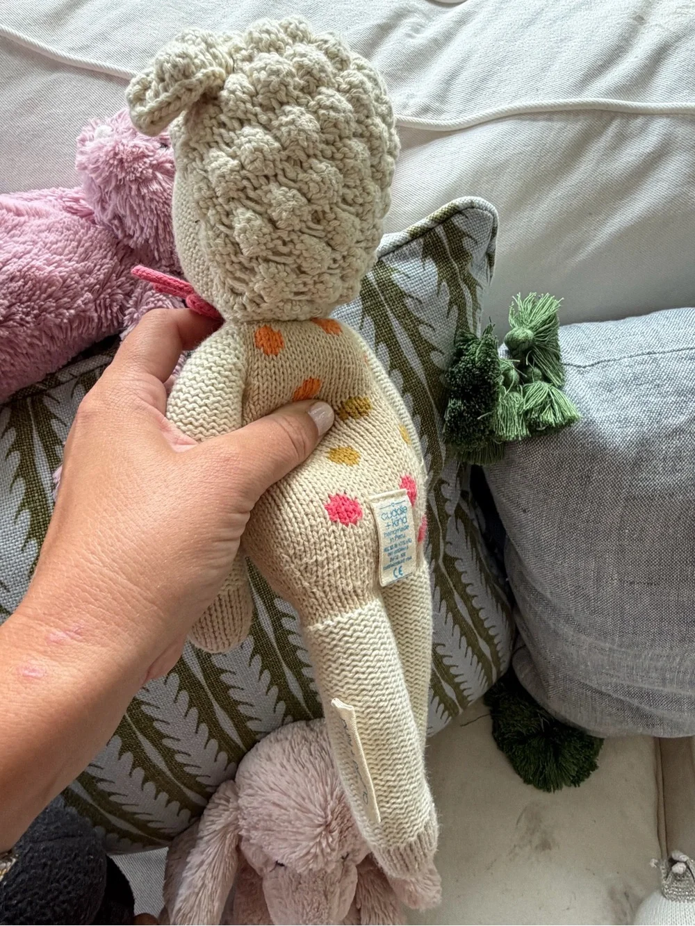 the Lamb & Harlow the Swan Cuddle + Kind 13